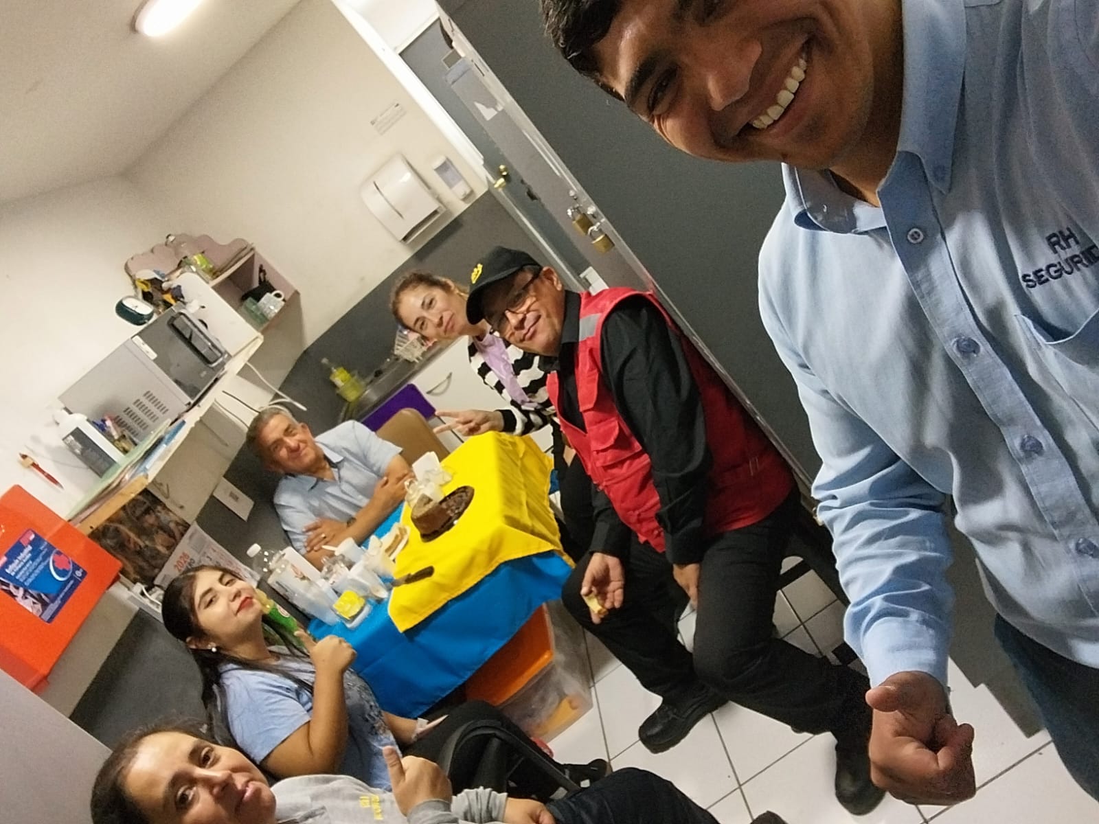 Desayuno en Strip Center Don Carlos 1 dm zc ene 26 2